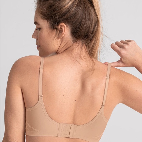 NWT HONEYLOVE Silhouette Wire-Free Bra
color rose tan Sz Large 
$64.00 - Picture 6 of 13